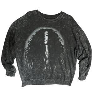 H.E.R. Graphic Crewneck Sweatshirt Black Womens XL Cozy Grunge Indie Streetwear